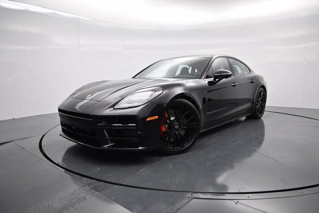 2026 Porsche Panamera GTS