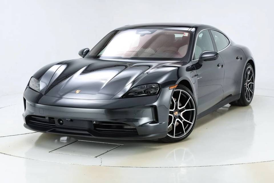 2026 Porsche Taycan 4S