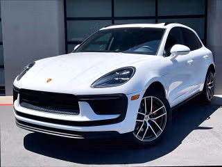 2023 Porsche Macan S's photo