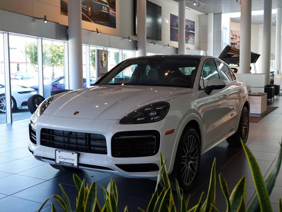 Buy used Porsche Cayenne Coupe Platinum Edition at Porsche Centre Vancouver