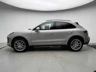 2026 Porsche Macan T - Photo 13