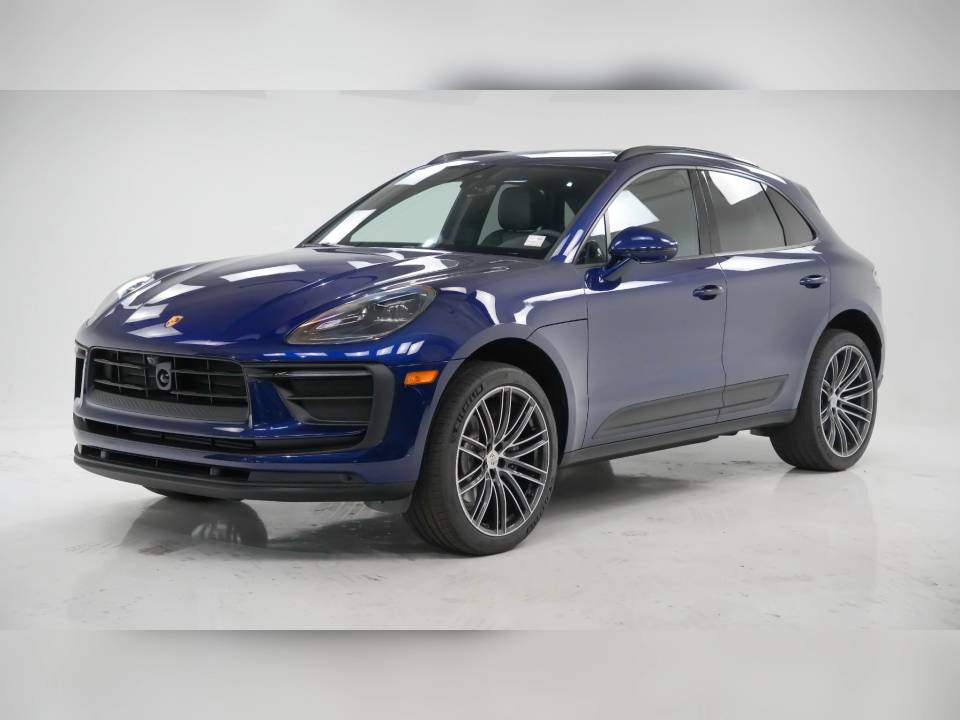 2025 Porsche Macan Base