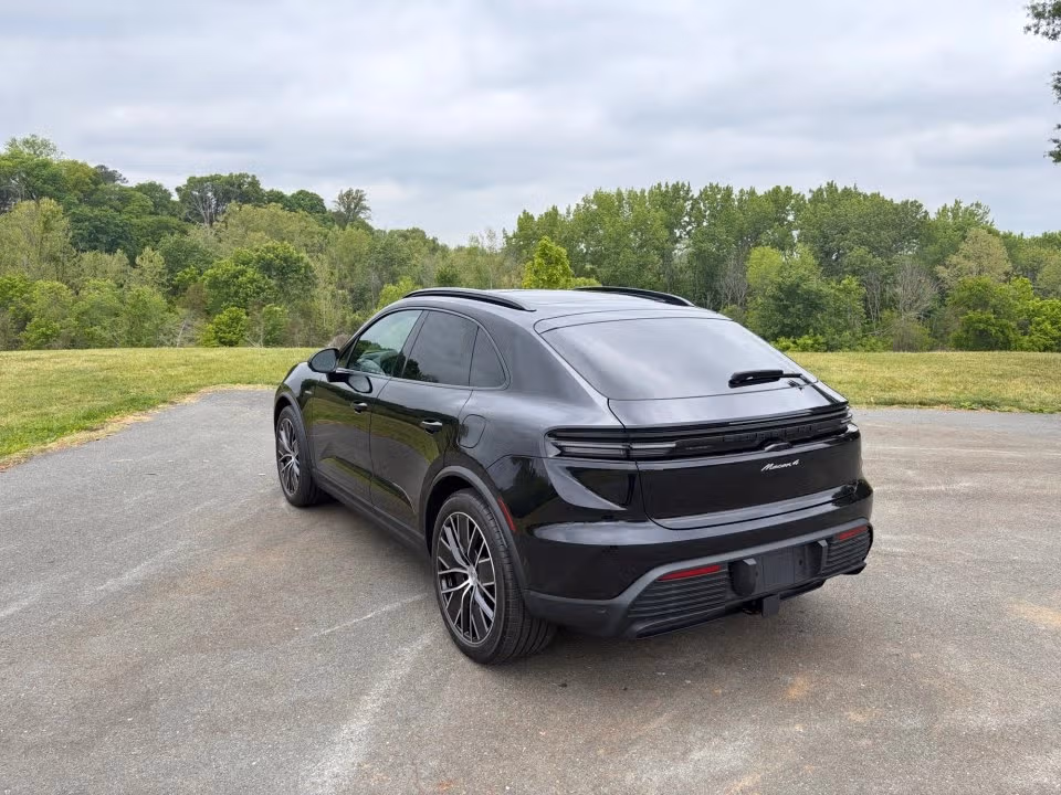 2026 Porsche Macan Base - Photo 20