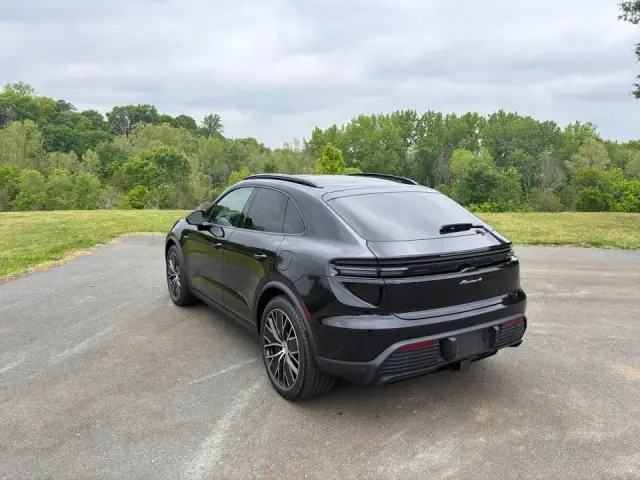 2026 Porsche Macan Base - Photo 22