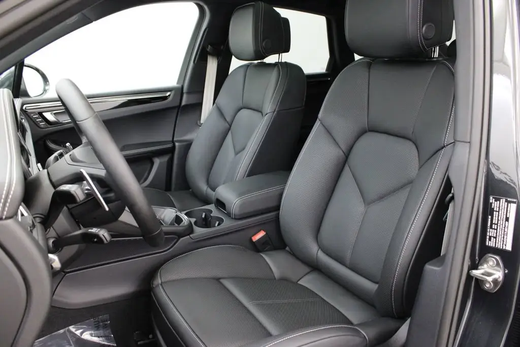 2026 Porsche Macan Base - Photo 40