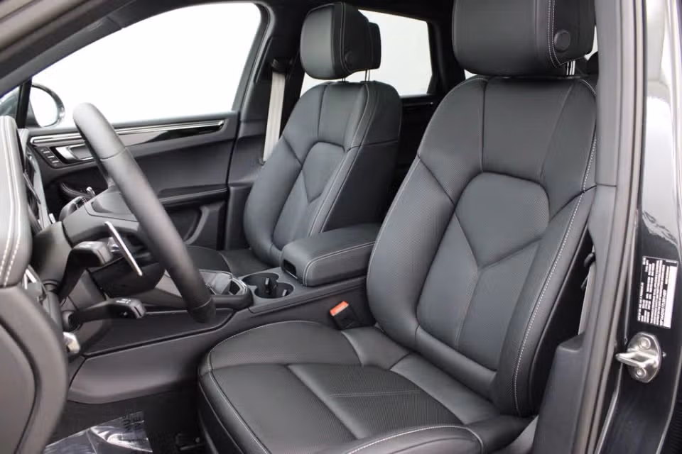 2026 Porsche Macan Base - Photo 35