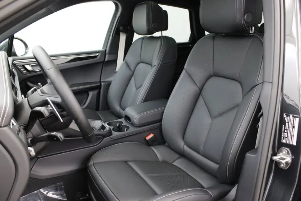 2026 Porsche Macan Base - Photo 39