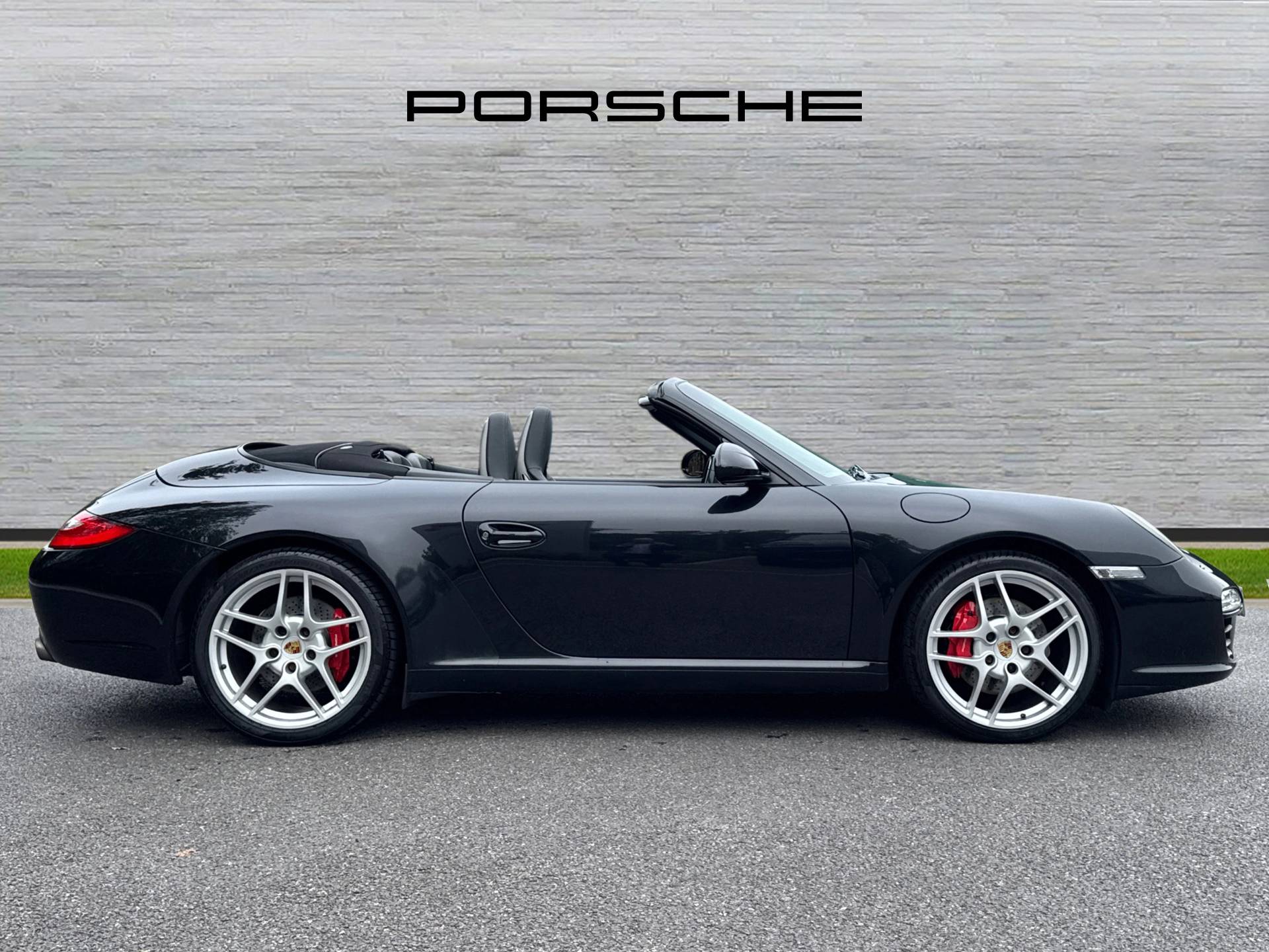 911 Carrera S Cabriolet, photo 2 of 42