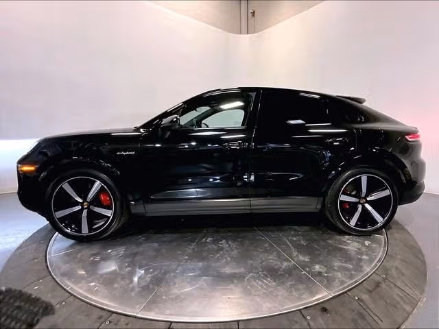 2025 Porsche Cayenne Coup S E-Hybrid - Photo 12