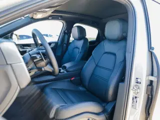 2026 Porsche Cayenne Coup E-Hybrid - Photo 37