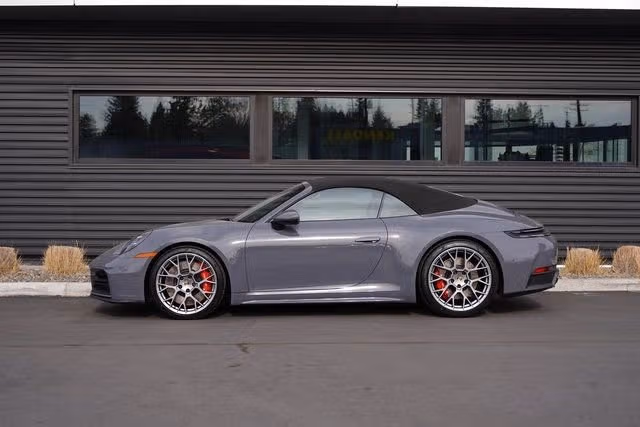 2026 Porsche 911 S - Photo 11