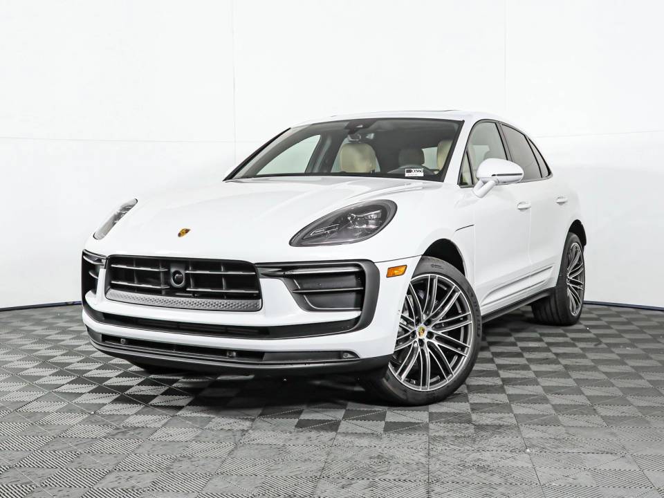 Buy used Porsche Macan at Porsche Ontario