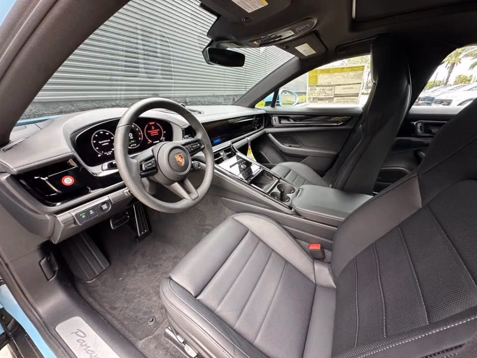 2026 Porsche Panamera 4 E-Hybrid - Photo 27