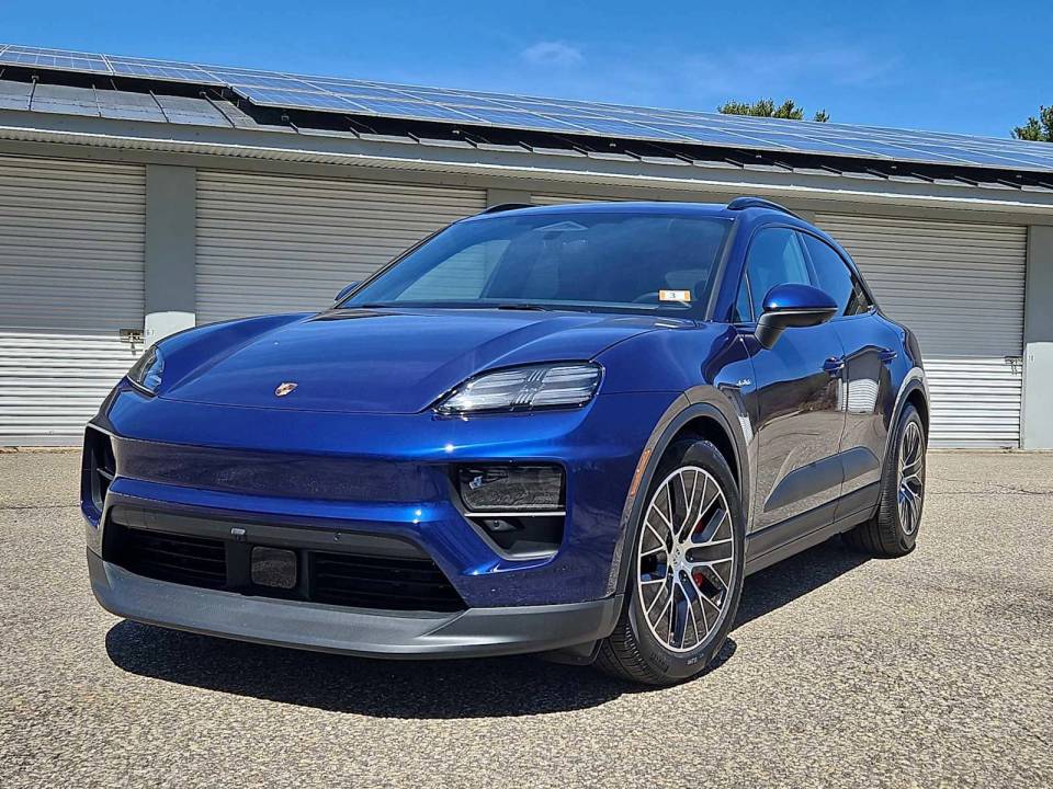2025 Porsche Macan S