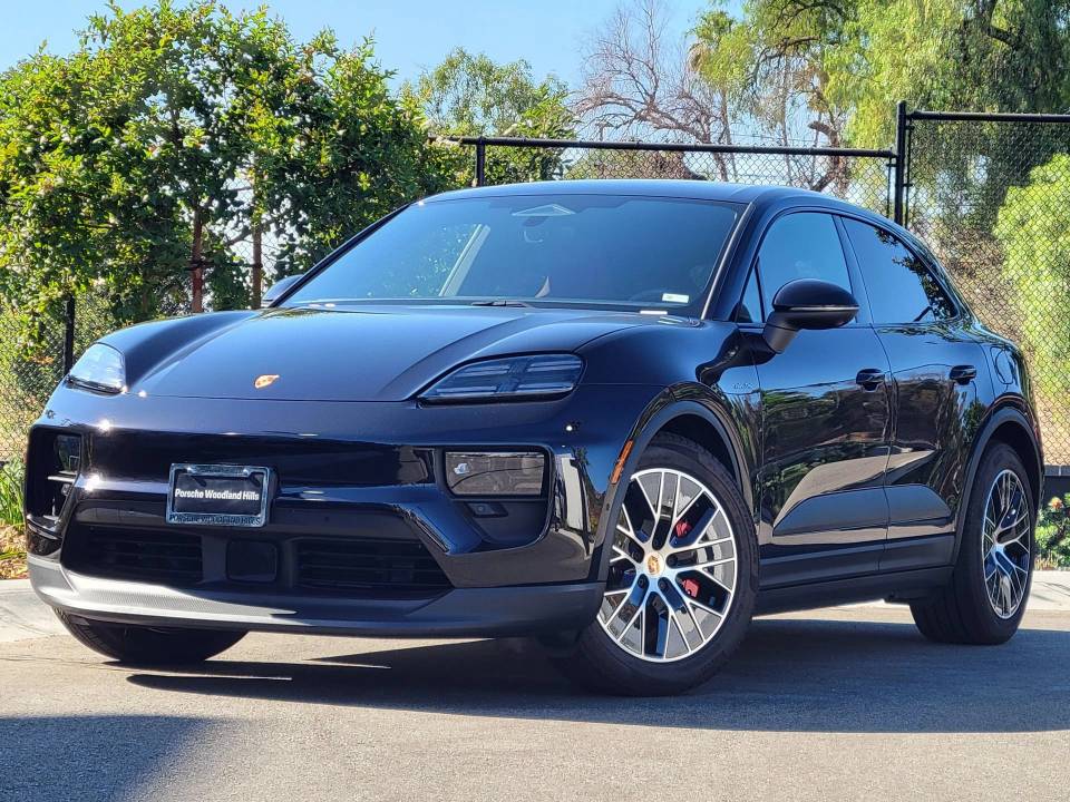 2025 Porsche Macan