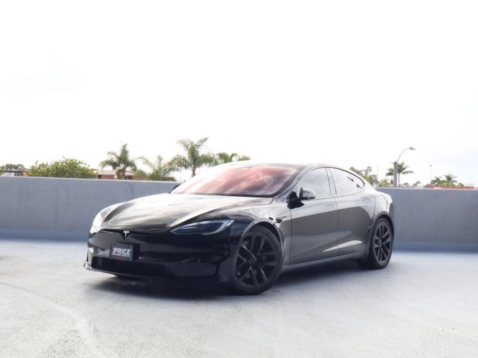 2022 Tesla Model S Base
