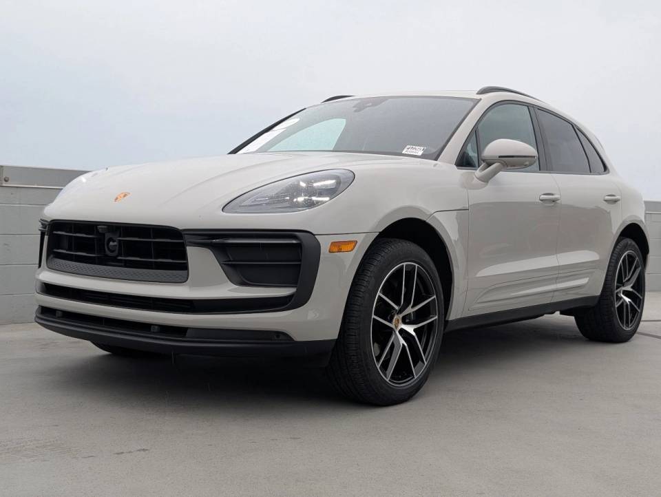 2024 Porsche Macan T