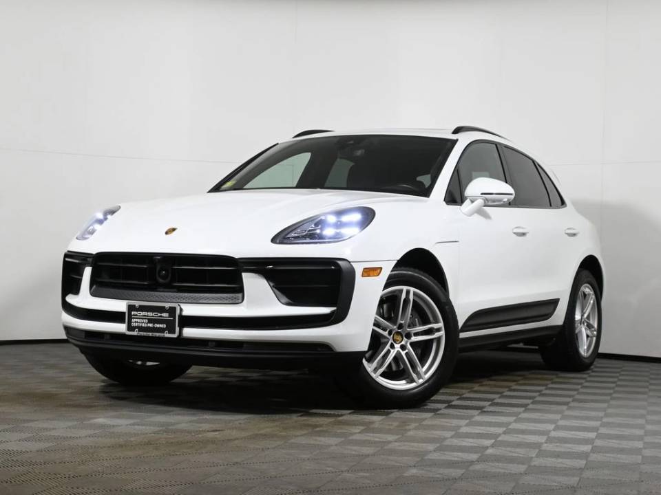 2023 Porsche Macan T
