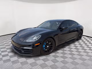 2018 Porsche Panamera 4S's photo