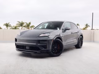 2026 Porsche Macan Turbo Electric - Photo 1