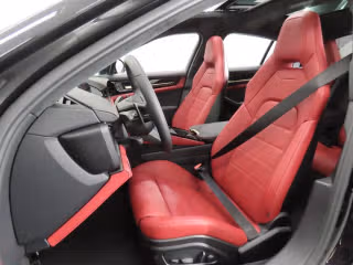 2026 Porsche Panamera Turbo E-Hybrid - Photo 33