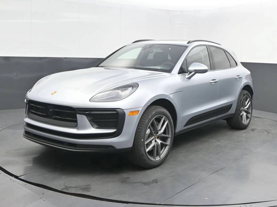 2026 Porsche Macan T