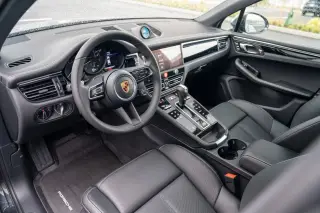 2026 Porsche Macan T - Photo 29