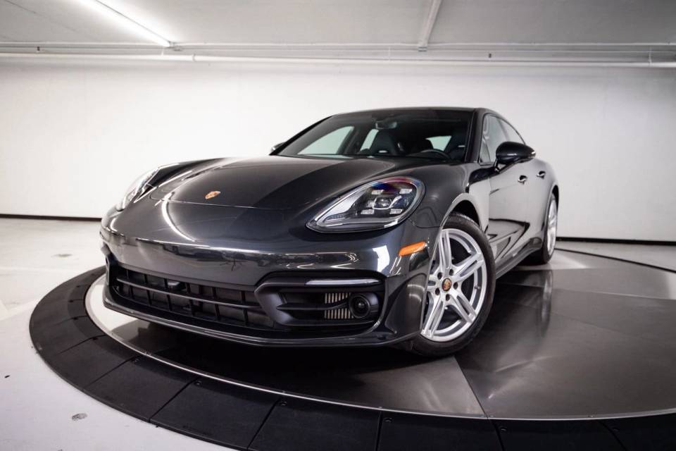 2023 Porsche Panamera Platinum Edition