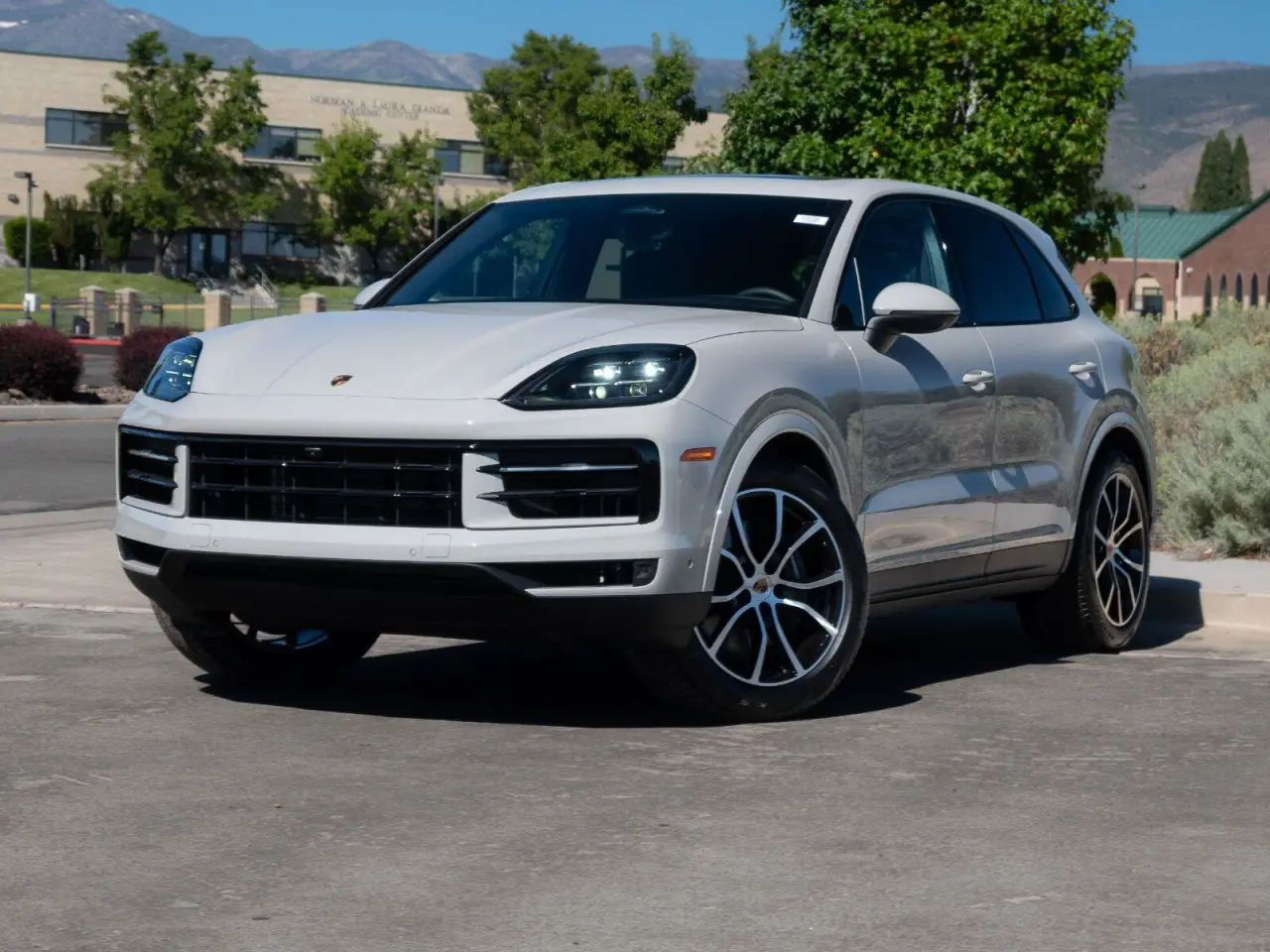 2026 Porsche Cayenne Base - Photo 8