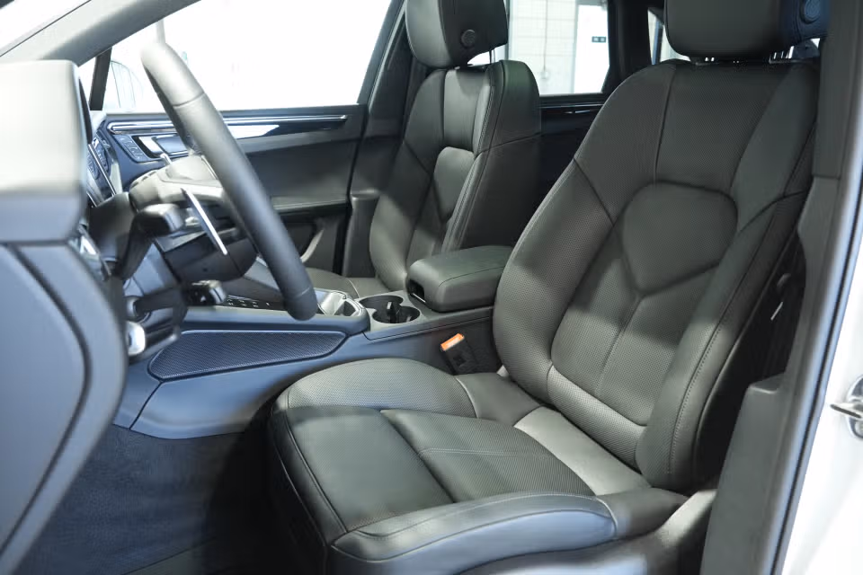 2026 Porsche Macan Base - Photo 35