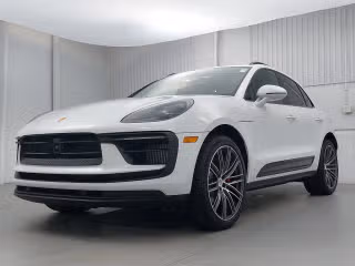 2025 Porsche Macan S's photo