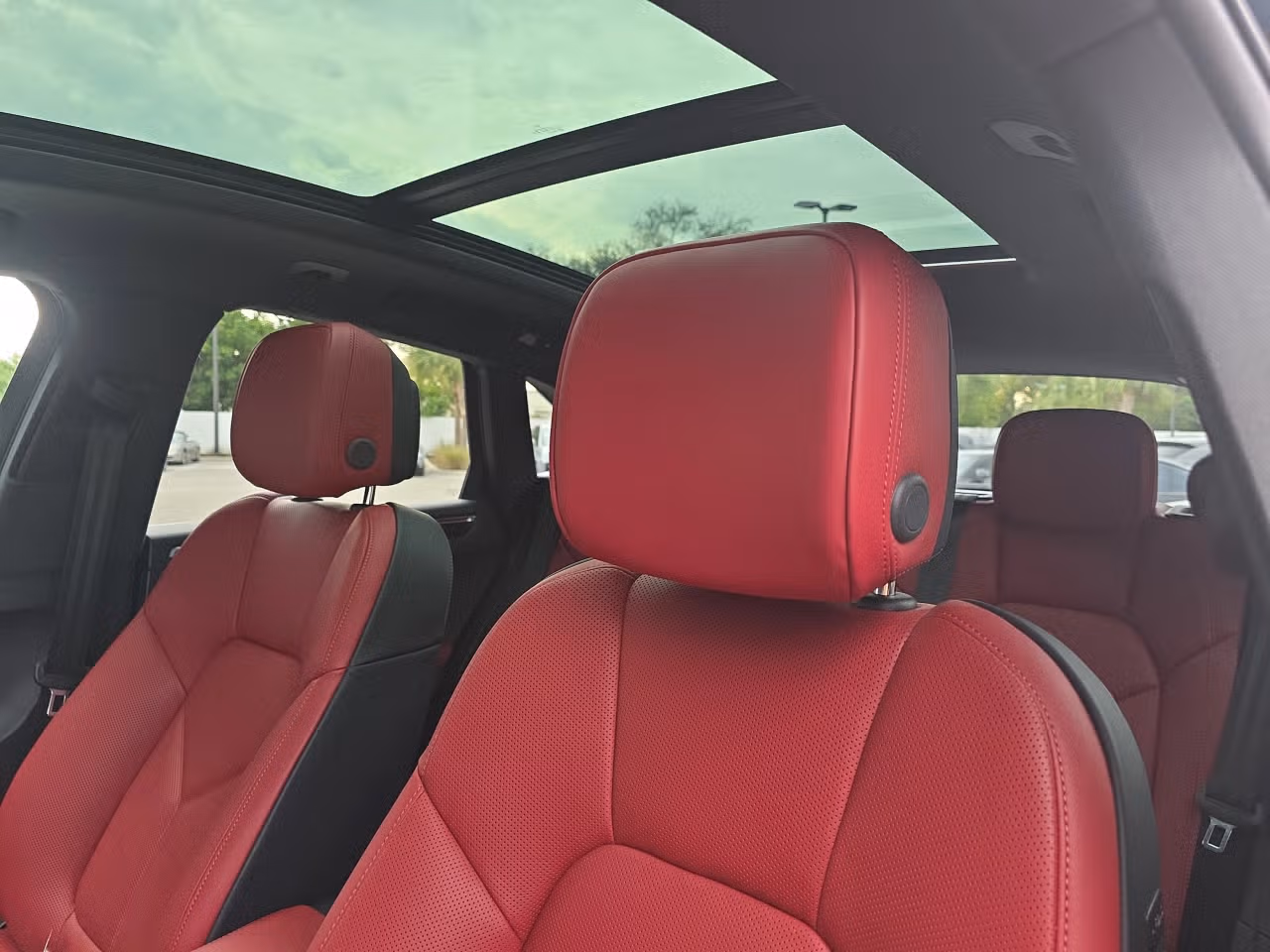 2026 Porsche Macan Base - Photo 36