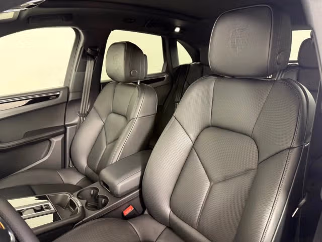 2026 Porsche Macan S - Photo 34