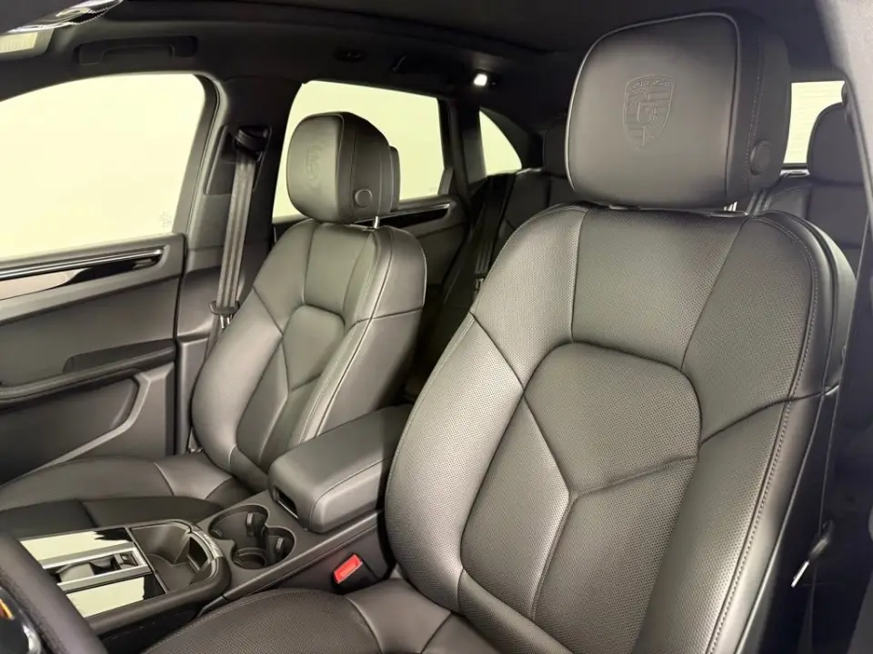 2026 Porsche Macan S - Photo 39