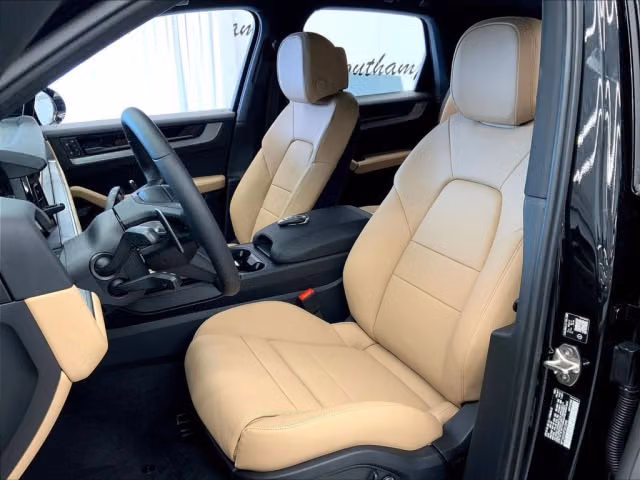 2026 Porsche Cayenne E-Hybrid - Photo 34