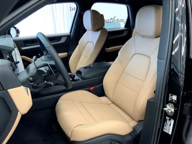 2026 Porsche Cayenne E-Hybrid - Photo 38