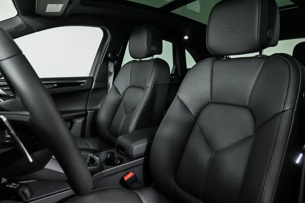 2026 Porsche Macan Base - Photo 40