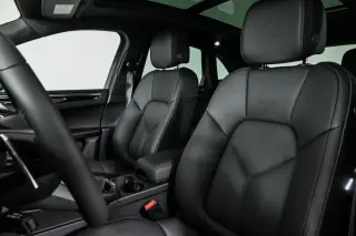 2026 Porsche Macan Base - Photo 37