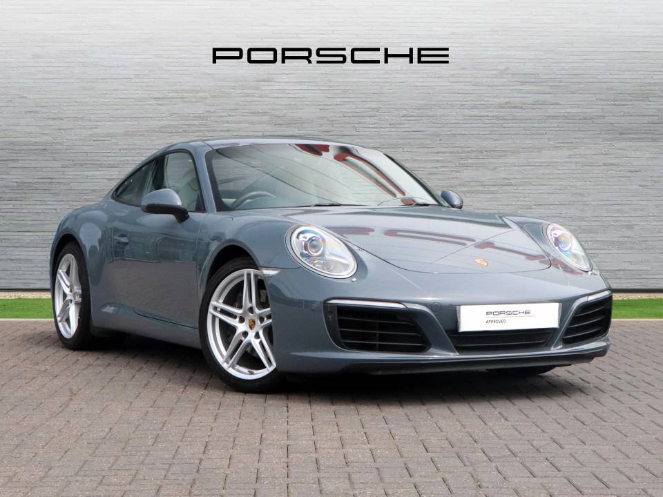 2017 PORSCHE 911