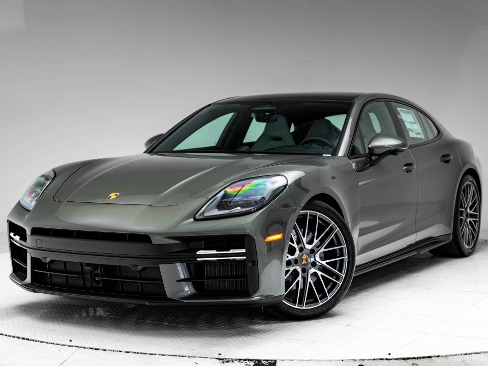 2026 Porsche Panamera