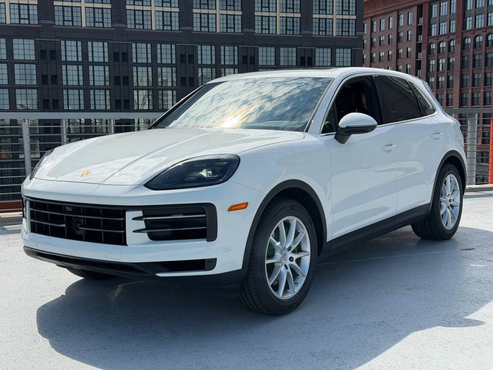 2024 Porsche Cayenne Base