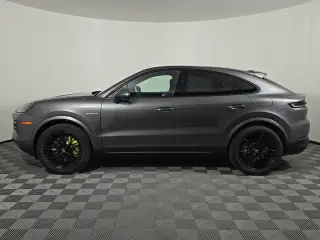 2025 Porsche Cayenne Coup E-Hybrid - Photo 13
