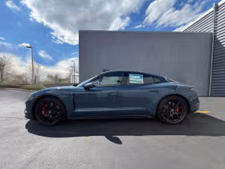 2026 Porsche Taycan GTS - Photo 9