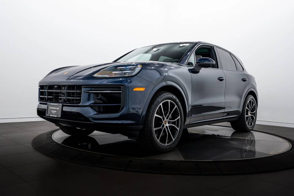 2026 Porsche Cayenne Base