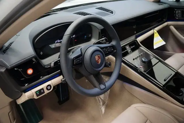2026 Porsche Panamera Base - Photo 30