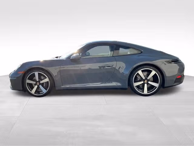 2026 Porsche 911 - Photo 12