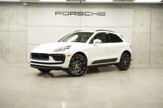 2026 Porsche Macan -'s photo