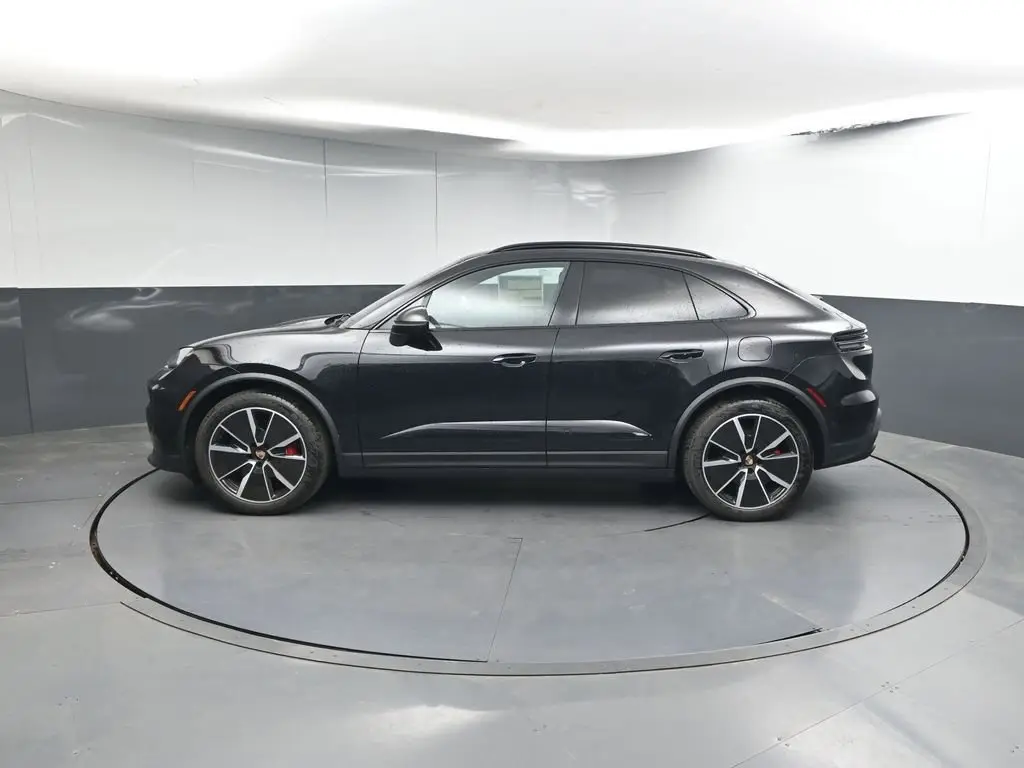 2025 Porsche Macan S - Photo 16