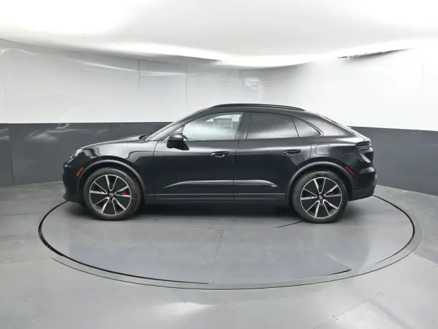2025 Porsche Macan S - Photo 14