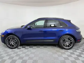 2025 Porsche Macan T - Photo 13